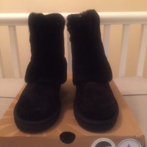 New Authentic UGG Australia - Black Patten Boots